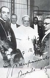 Papa Pio XI com Cardeal Pacelli, futuro Pio XII, na inauguração da Radio Vaticana