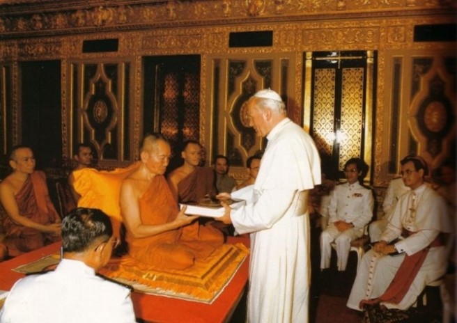 João Paulo II com os budistas